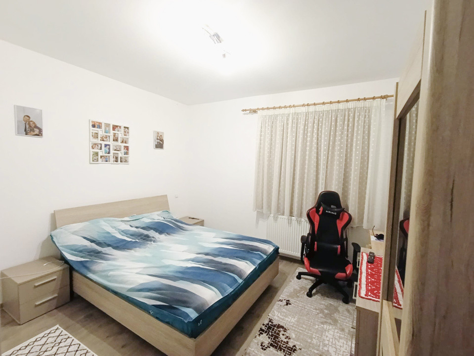 Apartament in zona Terra , 3 camere, 2bai,parcare inclusă