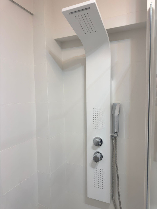 Apartament cu 2 camere ,finisat ,zona bucuresti 