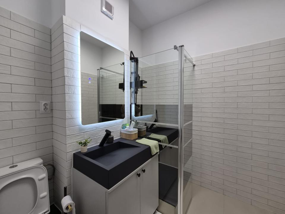 Apartament 57mp, et 3, finisat, mobilat, parcare, METRO/BMW