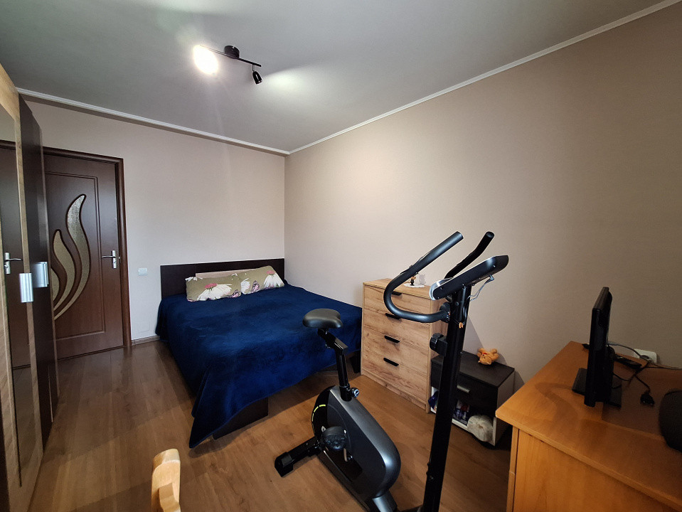 Apartament cu 3 camere, 72 mp, parcare, zona Cetatii