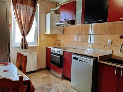 Apartament cu 3 camere, 72 mp, parcare, zona Cetatii
