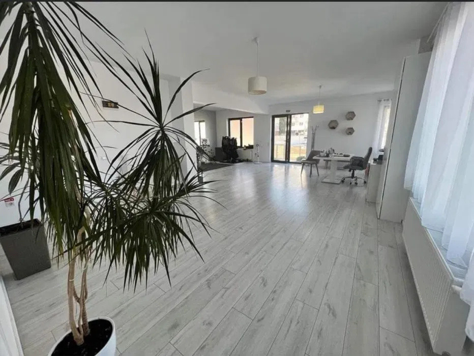 Spațiu comercial, 80mp utili, vitrină, preluare chiriasi, cartier Intre Lacuri 