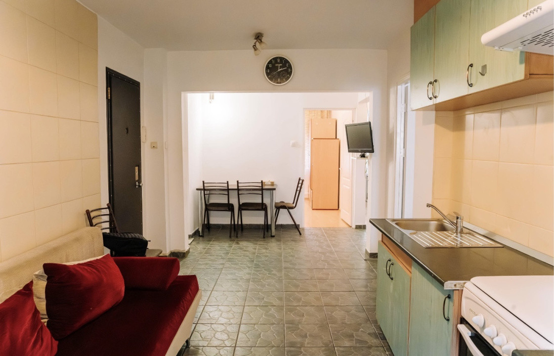 Apartament cu 3 camere, zona strazii Pasteur/UMF