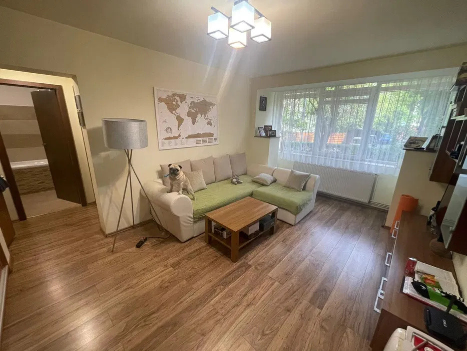 Apartament cu 2 camere, 50 mp, ideal pentru investitie, Zona strazii Hateg