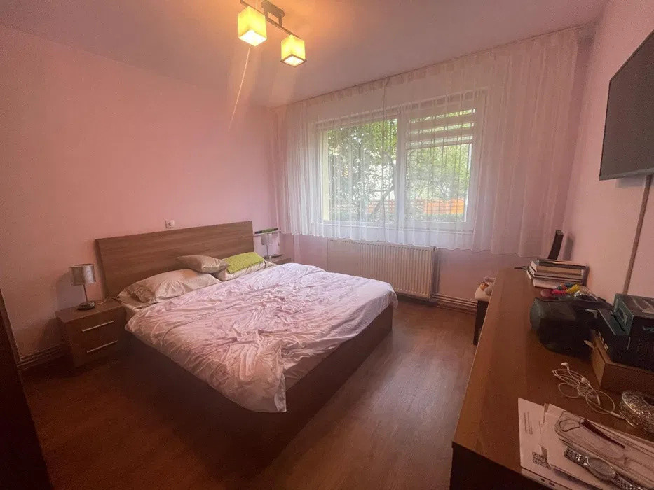 Apartament cu 2 camere, 50 mp, ideal pentru investitie, Zona strazii Hateg