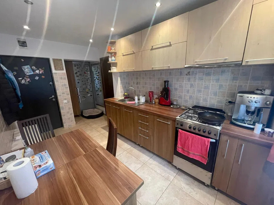 Apartament cu 2 camere, 50 mp, ideal pentru investitie, Zona strazii Hateg