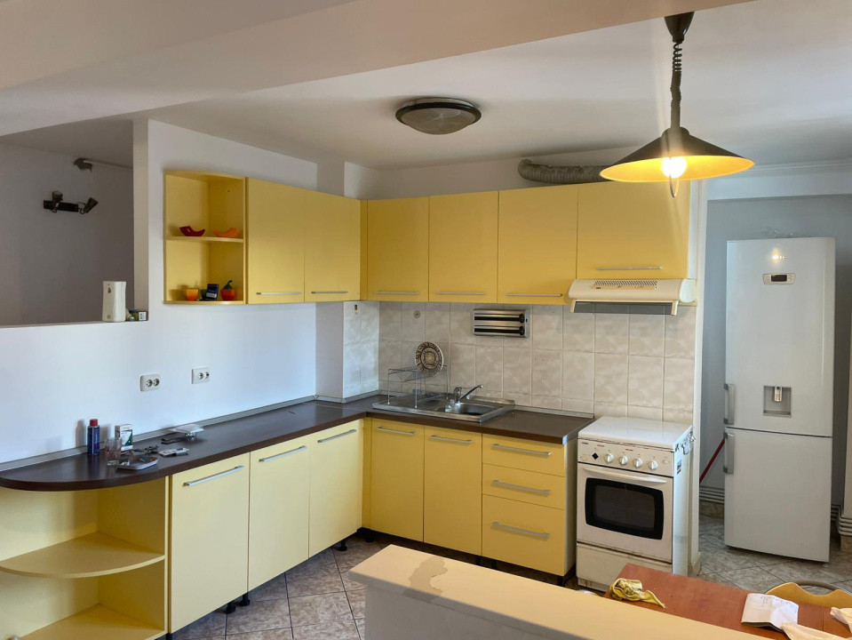 Apartament 4 camere, 125 mp, mobilat utilat, zona Centrala