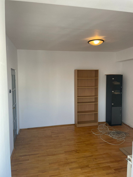 Apartament 4 camere, 125 mp, mobilat utilat, zona Centrala