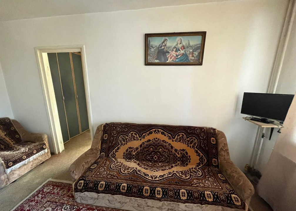 Apartament cu 2 camere, 42 mp, etaj intemediar, zona Casa Piratilor
