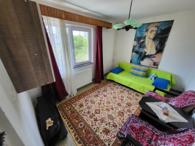 Apartament cu 2 camere, 42 mp, etaj intemediar, zona Casa Piratilor