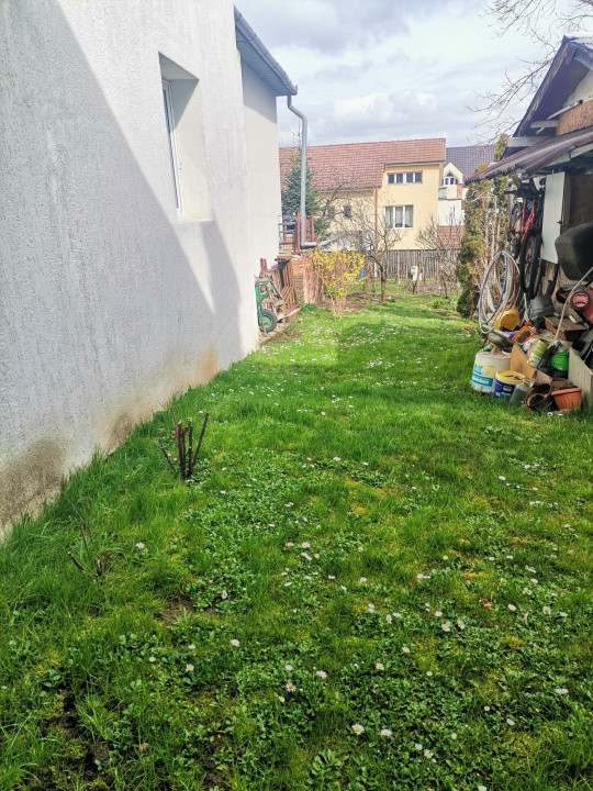 Garsoniera plus gradina langa UMF