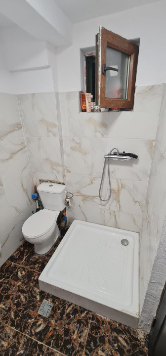 Garsoniera plus gradina langa UMF