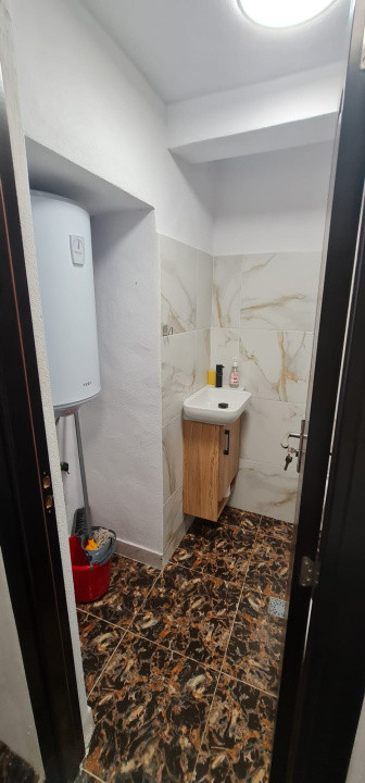 Garsoniera plus gradina langa UMF