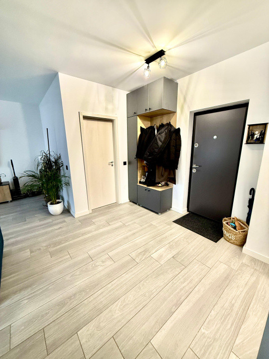 Apartament 3 camere, 77mp mobilat,utilat, garaj, boxă, 2 băi, etaj 2/4