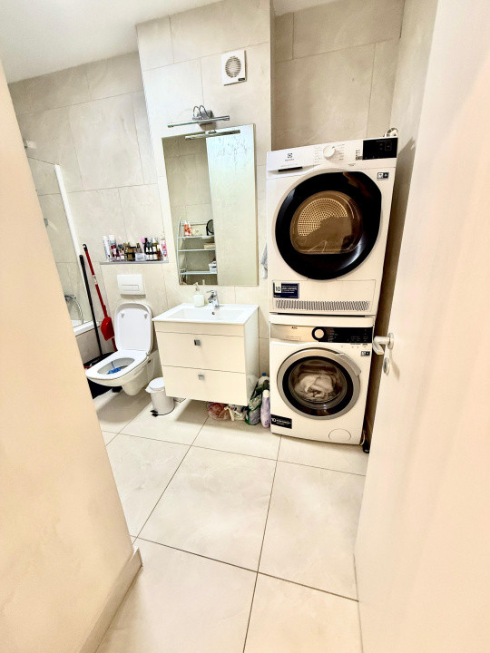 Apartament 3 camere, 77mp mobilat,utilat, garaj, boxă, 2 băi, etaj 2/4