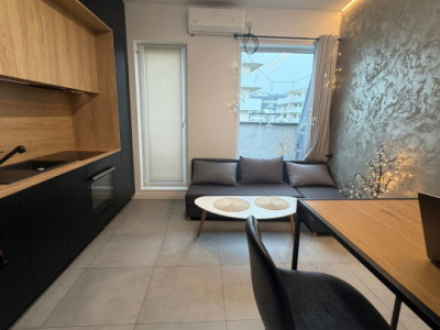 Apartament cu 2 camere, 40 mp, terasa, zona Eroilor