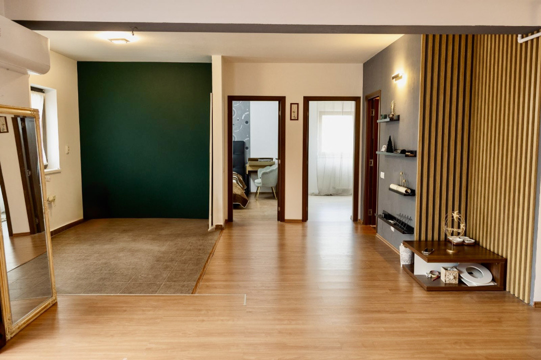 Apartament spațios cu 3 camere in zona Parcul Poligon , etaj 1 