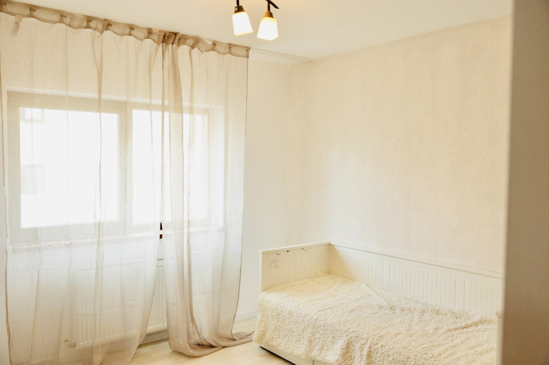 Apartament spațios cu 3 camere in zona Parcul Poligon , etaj 1 