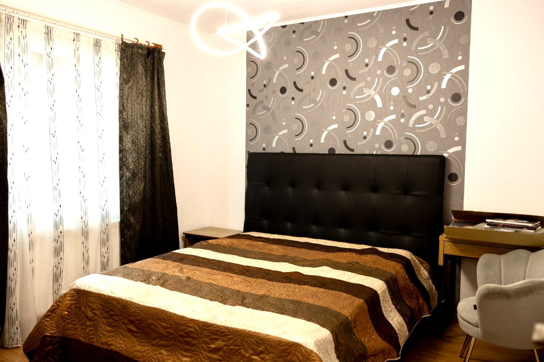 Apartament spațios cu 3 camere in zona Parcul Poligon , etaj 1 