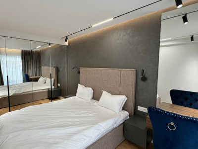 Apartament 2 camere 48 mp, cu 35 gradina, parcare, Subcetate