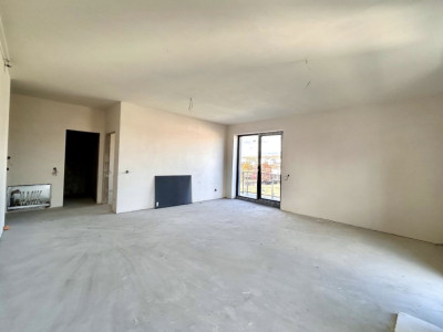 Apartament 3 camere semifinisat, etaj intermediar