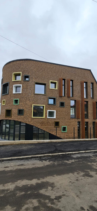 Gradinita/Cresa de inchiriat, suprafata utila de 1578mp, Dambul Rotund