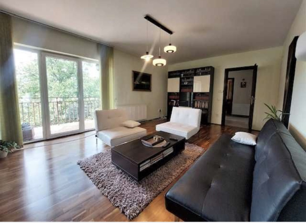 Apartament  cu 2 camere in zona semicentrala cu parcare