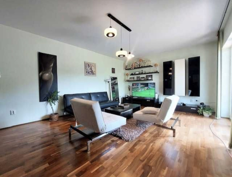 Apartament  cu 2 camere in zona semicentrala cu parcare