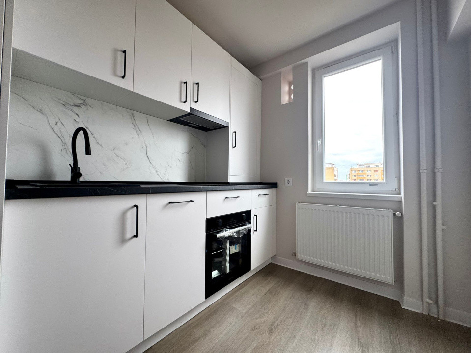 Apartament 2 camere, etaj intermediar, recent renovat, zona Albac