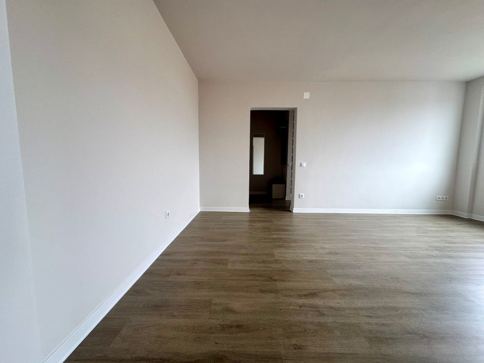 Apartament 2 camere, etaj intermediar, recent renovat, zona Albac