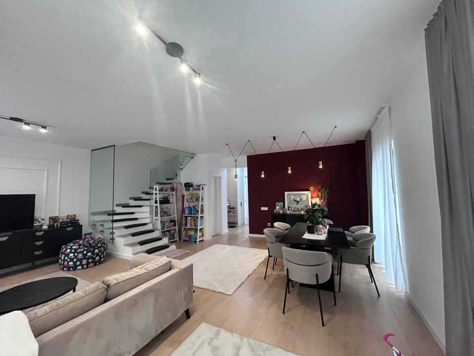 Casa tip duplex 4 camere 110mp utili zona Avram Iancu 