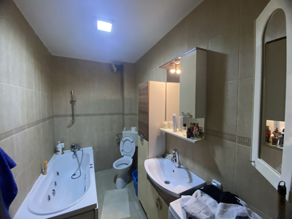 Apartament de 2 camere , 37mp + Balcon, zona Ioan Rus