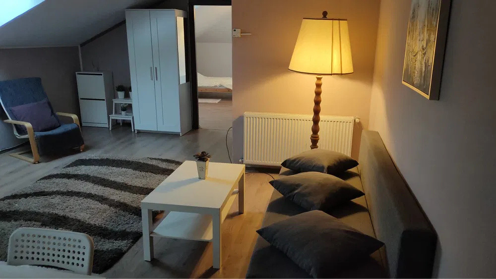 Apartament cu 2 camere, 56 mp, zona Florilor