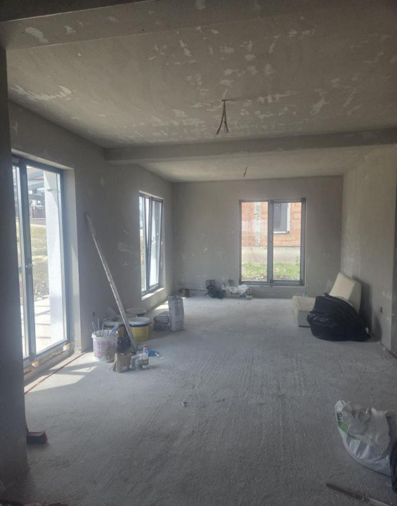 Casa idividuala Chinteni 700mp teren 120mp utili 