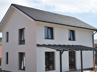 Casa idividuala Chinteni 700mp teren 120mp utili 