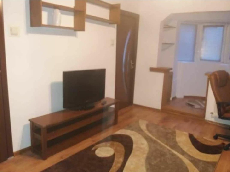 Garsoniera la 12 minute de UMF