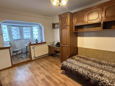 Garsoniera la 12 minute de UMF