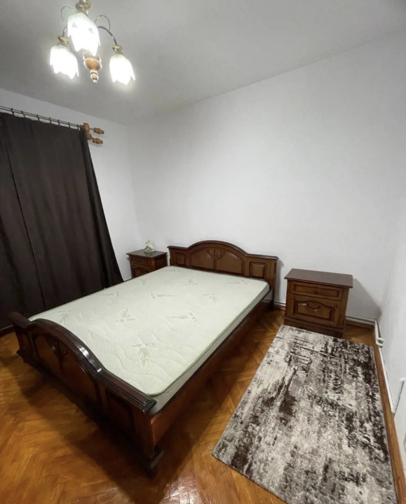 Apartament cu 2 camere decomandate, zona Ion Mester