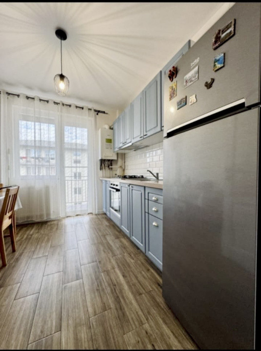 Apartament 2 camere , zona Terra,etaj intermediar,bloc nou cu lift 