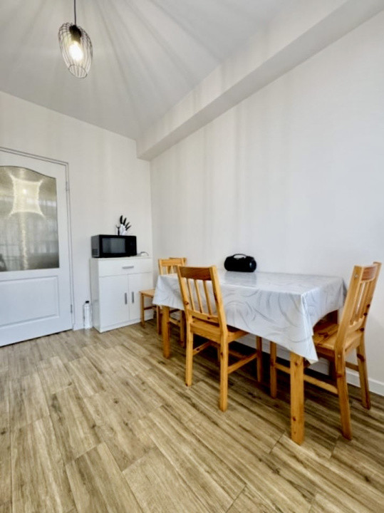 Apartament 2 camere , zona Terra,etaj intermediar,bloc nou cu lift 