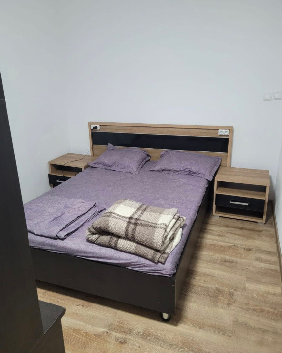 Apartament cu 2 camere decomnadate,etaj intermediar,zona Baciu