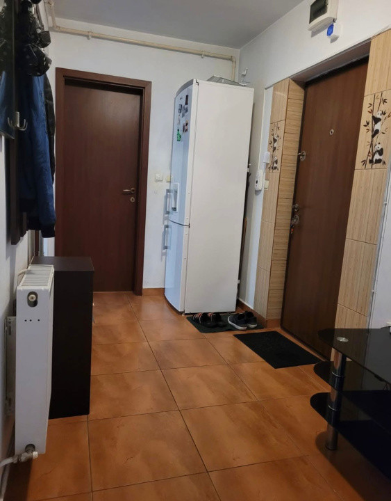 Apartament cu 2 camere decomnadate,etaj intermediar,zona Baciu