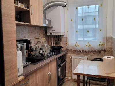Apartament cu 2 camere decomnadate,etaj intermediar,zona Baciu
