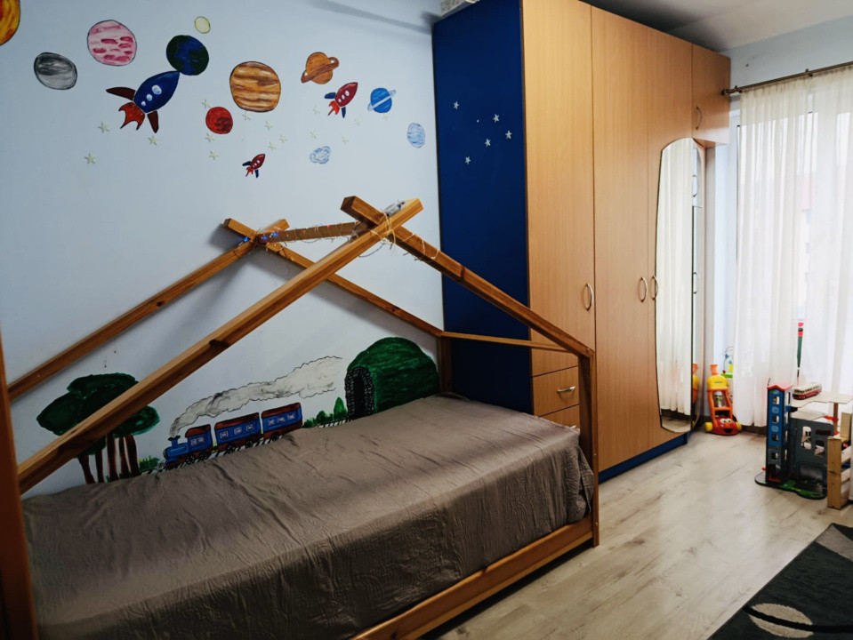 Apartament 52 mp utili plus balcon , zona Eroilor