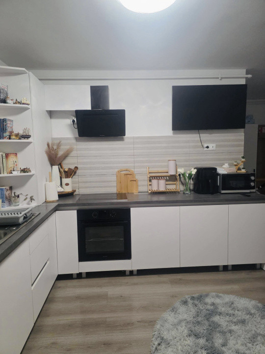 Apartament zona Vivo , 43 mp utili , parter înalt , mobilat și utilat 