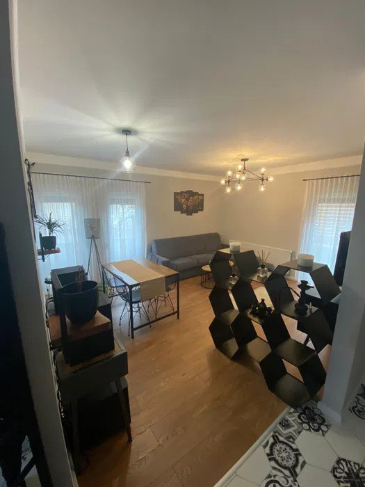 Apartament 2 camere, decomandat , gradina si parcare, Borhanci, Cluj Napoca