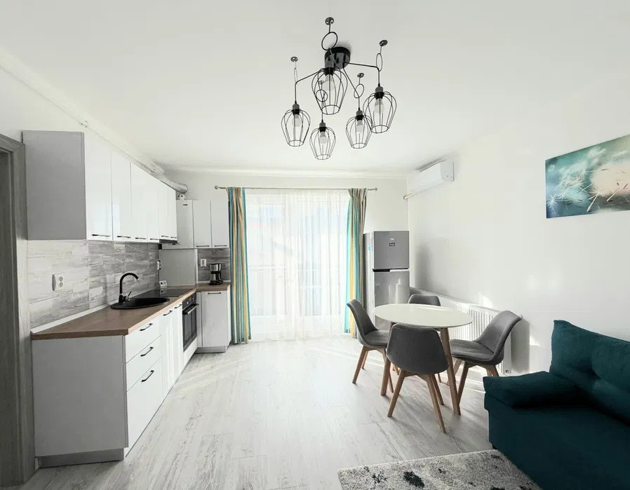 Apartament cu 2 camere, 42 mp, balcon, zona Abatorului