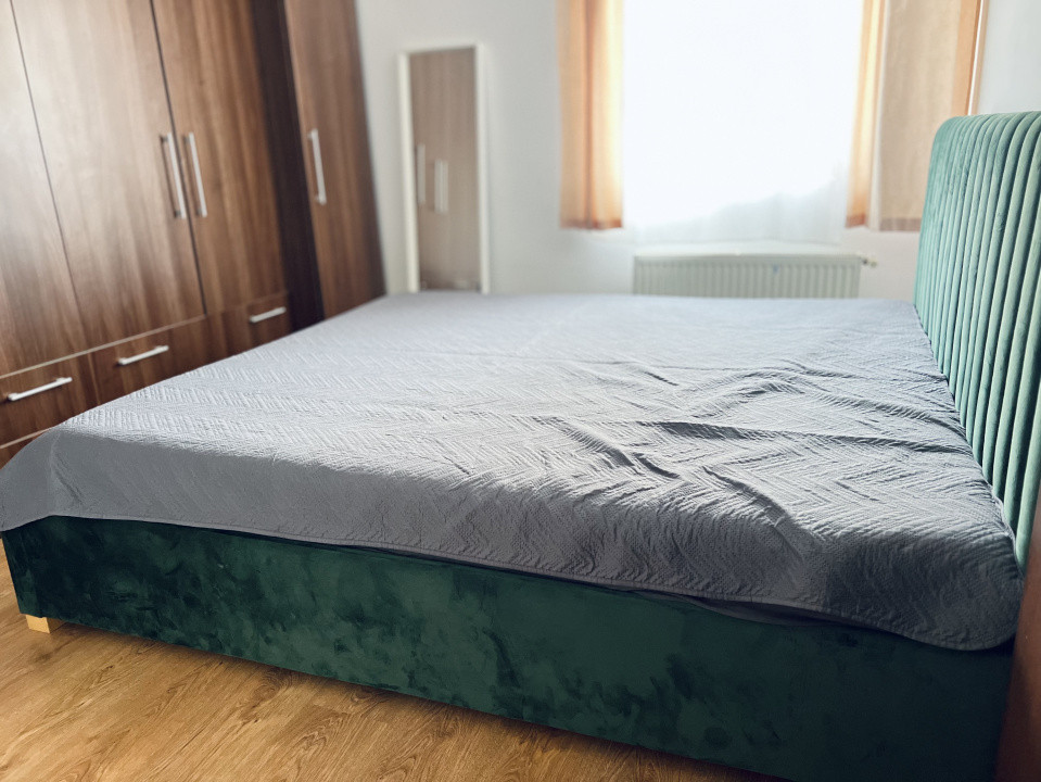 Apartament 3 camere , etaj intermediar , zona Eroilor 