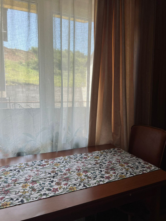 Apartament 3 camere,parcare,etaj intermediar,zona Eroilor 