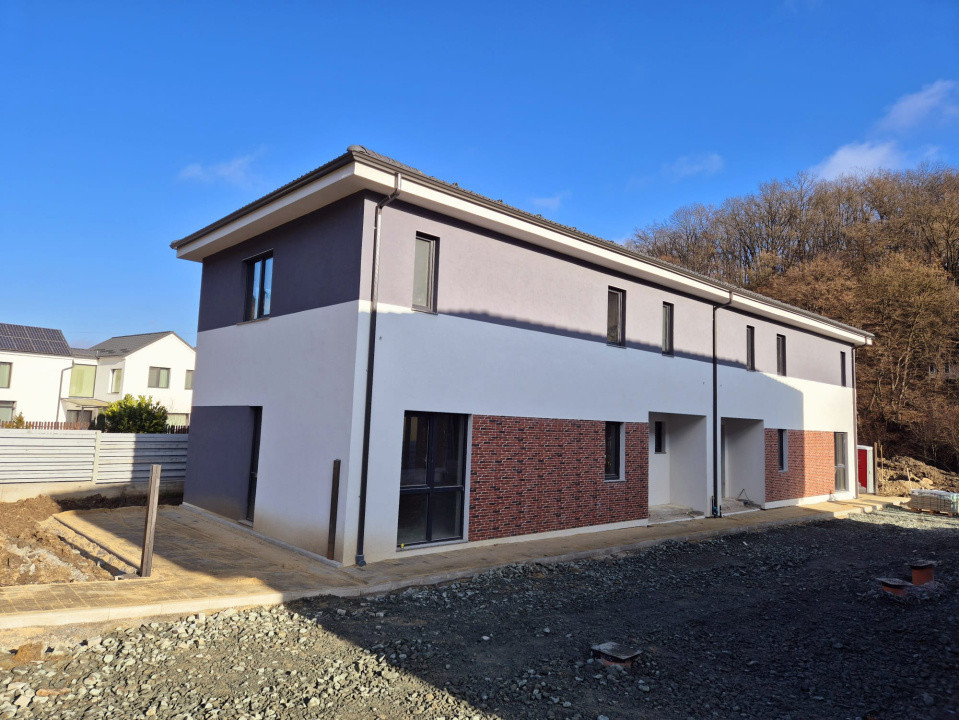 Casa tip Duplex,4 camere, 118 mp ,zona Tauti